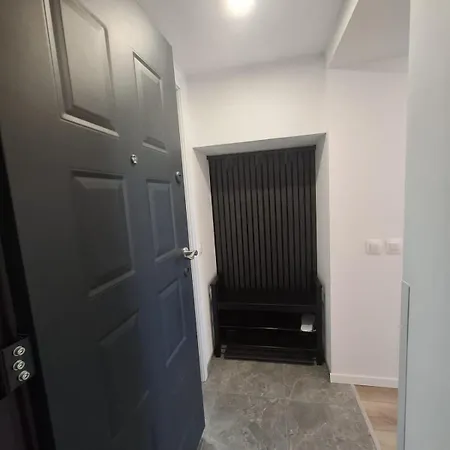 Tiny Urban Escape *